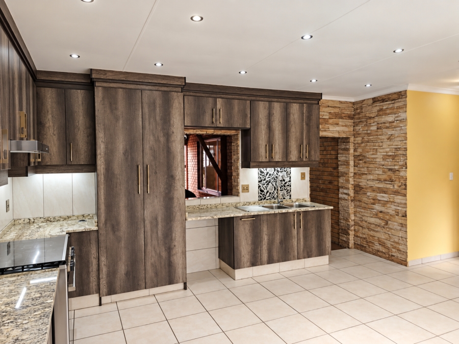 3 Bedroom Property for Sale in Safari Gardens North West